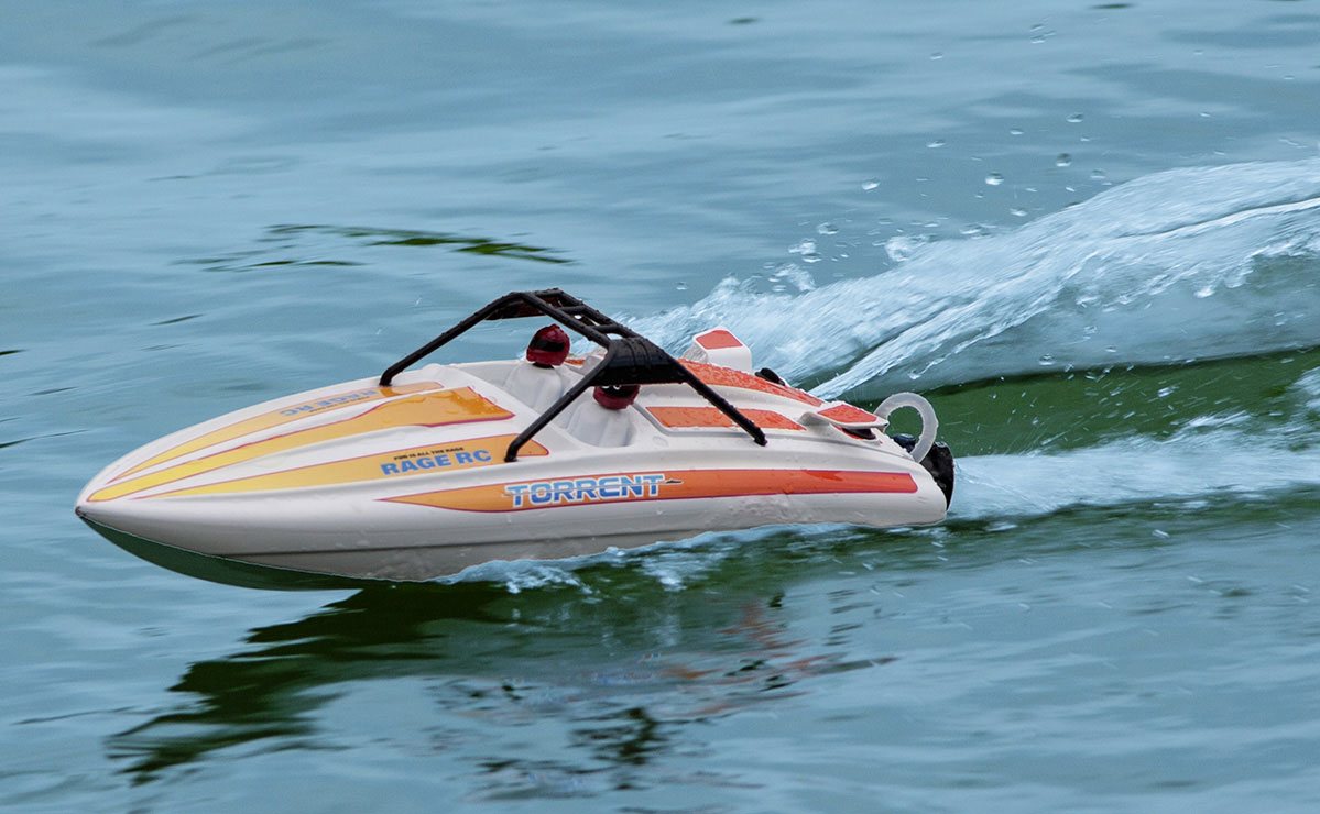Rage RC Torrent 450Bl Rtr Jet Boat, Red